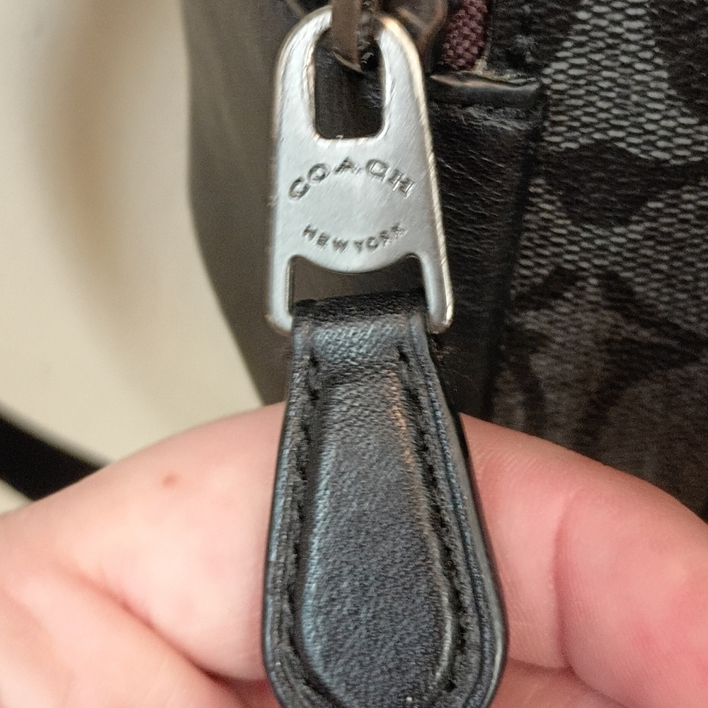 Rare Authentic Coach Graffiti Backpack - Picture 7 of 7